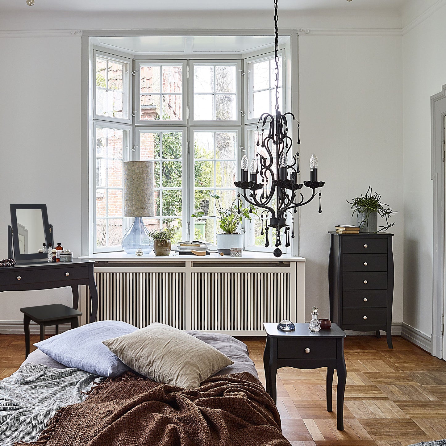 Baroque Black Chest of Drawers